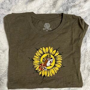 Buc-ees Women’s Shirt